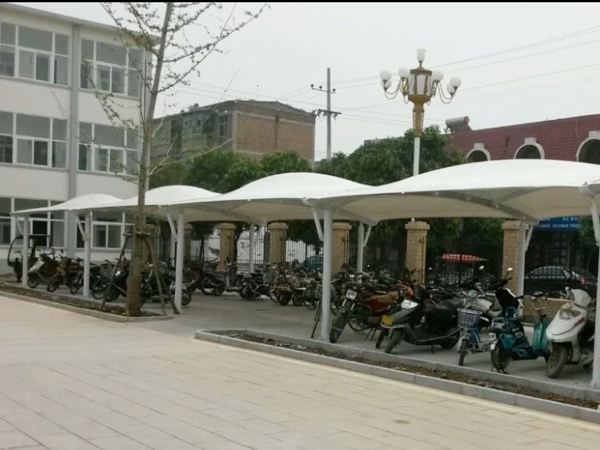 小區(qū)電瓶車(chē)充電車(chē)棚